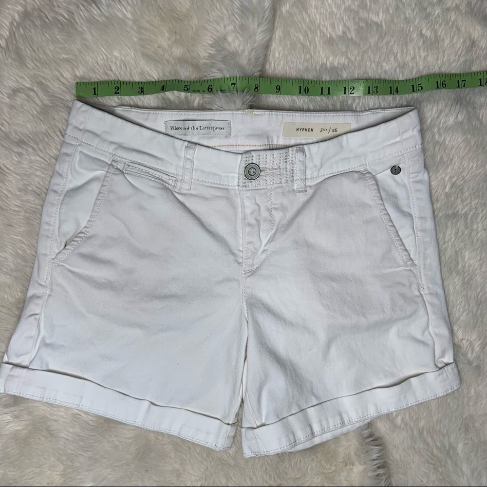 Sz 26 White Pilcro and the Letterpress Shorts